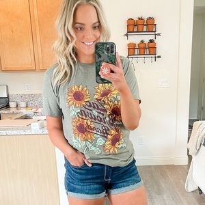 Women’s size medium, t-shirt